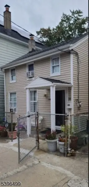 34 James St, Paterson, NJ 07502 - #1