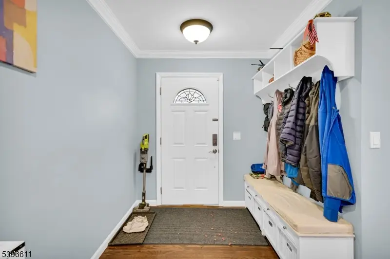 141 Madison Ct, Livingston, NJ 07039 - Image #2