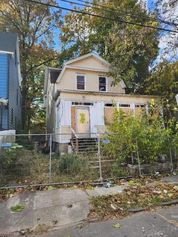 14-16 Voorhees St, Newark City, NJ 07108