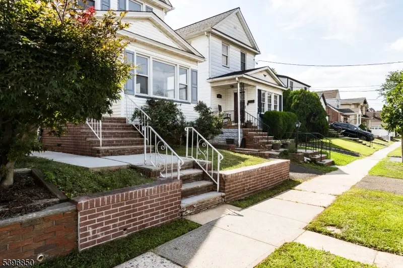 419 Lafayette St, Linden, NJ 07036 - Image #2
