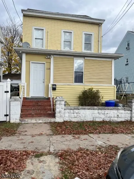 228 Temple St, Paterson, NJ 07522 - Image #1