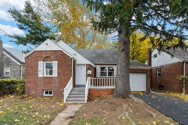 11 Carrelton Dr Cv, Paterson City, NJ 07522