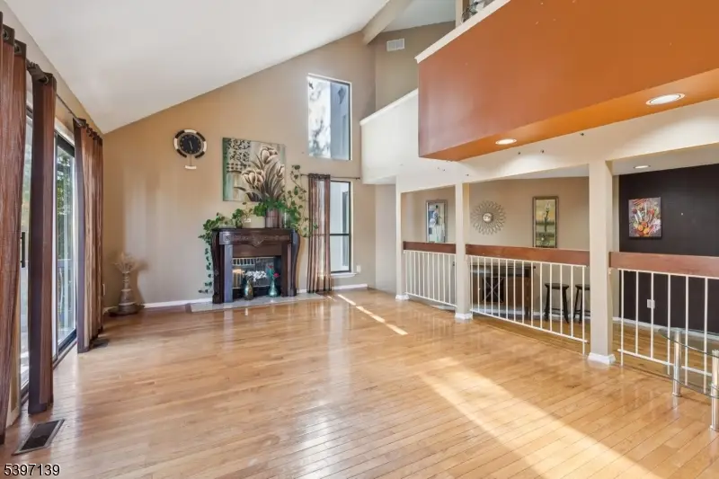 32 Magnolia Ct, Monmouth Junction, NJ 08852 - Image #2