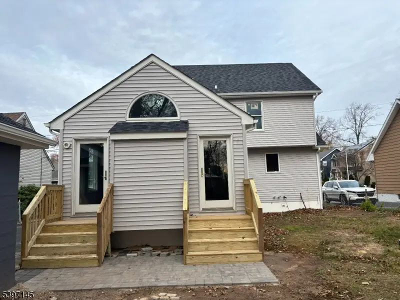 81 Hutchinson St, Clark, NJ 07066 - Image #3