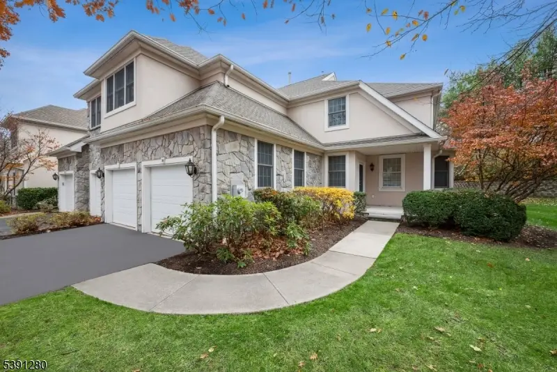 14 Hadley Ct, Basking Ridge, NJ 07920 - Image #1