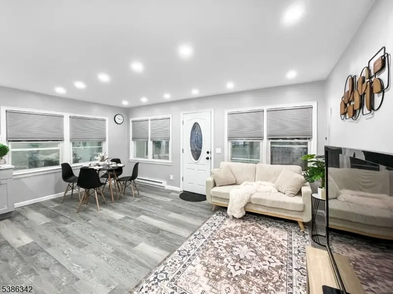 208 Fayette Ave, Wayne, NJ 07470 - Image #3