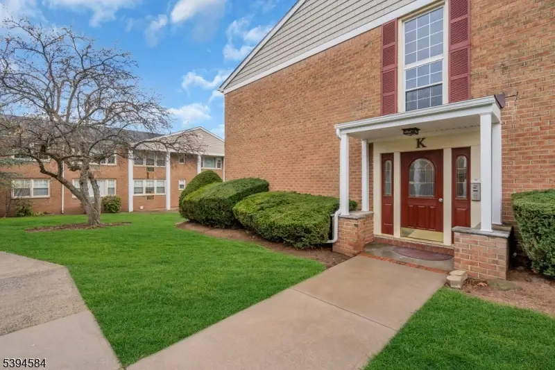 605 Grove St #4, Clifton, NJ 07013 - Image #2