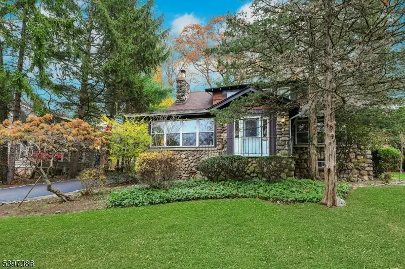 99 Armour Rd, Mahwah, NJ 07430 - #1