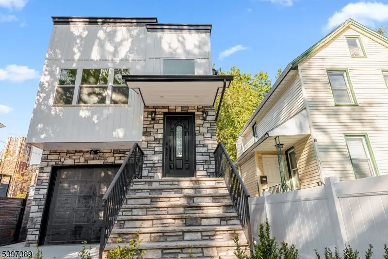 63 Oak St, East Orange, NJ 07018 - Image #1