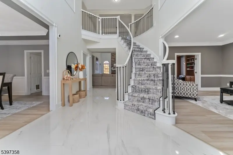 16 Perry Rd, Clinton Township, NJ 08801 - Image #3