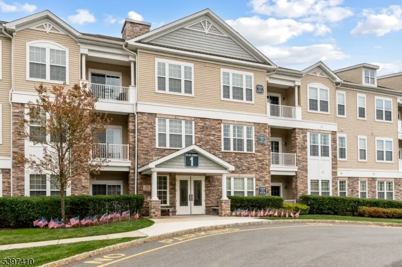 1213 Hale Dr, Mount Hope, NJ 07866 - Image #1