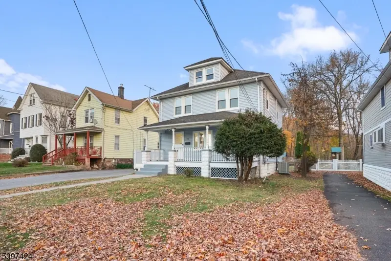 96 Montclair Ave, Little Falls, NJ 07424 - Image #3
