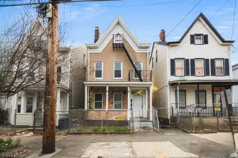 282 Hamilton Ave, Paterson, NJ 07501 - Image #1