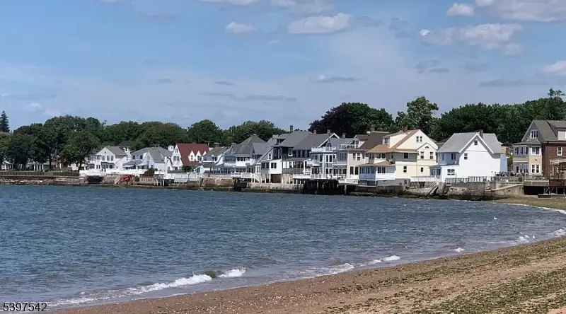 128 N Hartford Ave, Atlantic City, NJ 08401 - Image #2