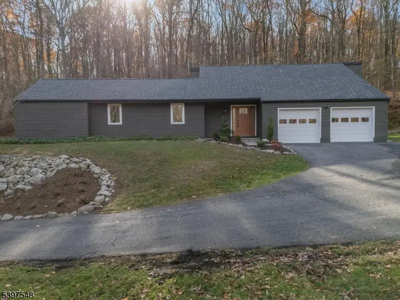 319 Sweet Hollow Rd, Holland, NJ 08848 - Image #1