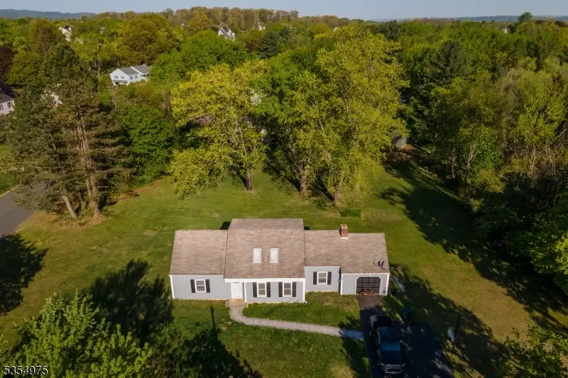 908 Maple Drive, Stewartsville, NJ 08886 - Image #2