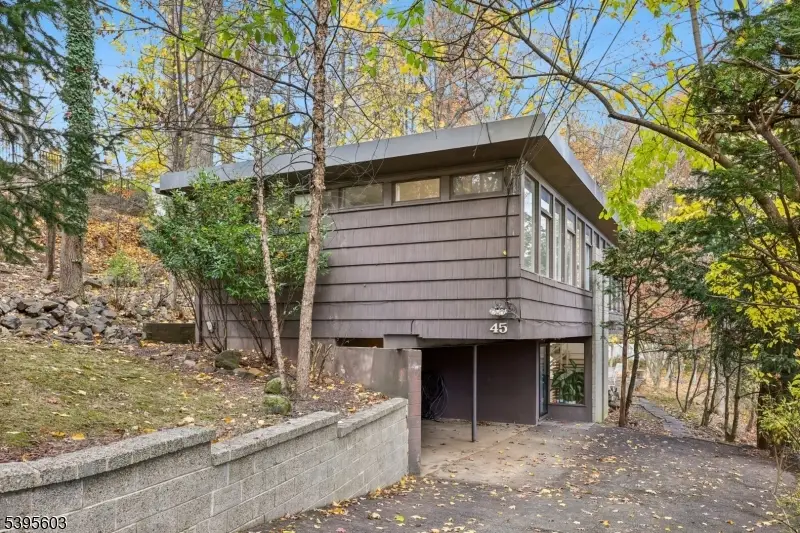 45 Greenwood Ave, Pleasantdale, NJ 07052 - Image #1