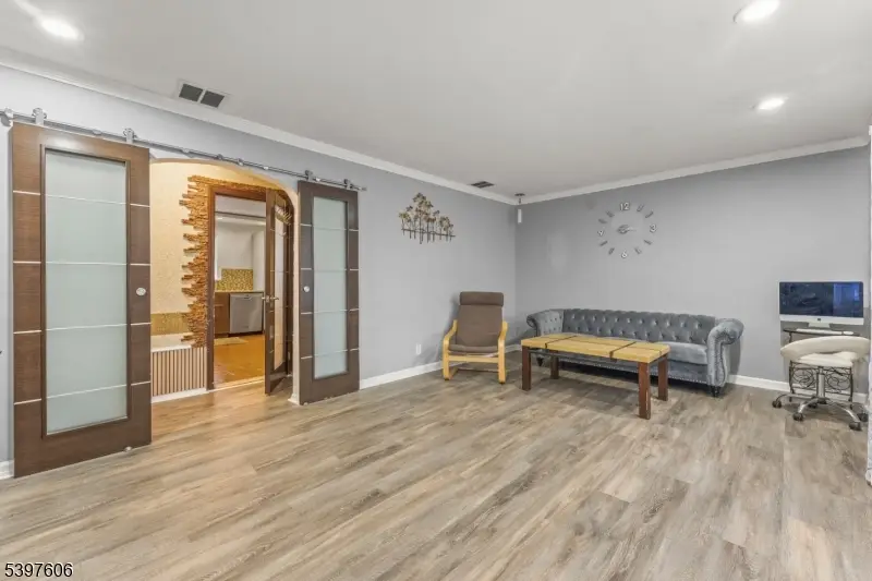 54 Village Rd, Clifton, NJ 07013 - Image #3