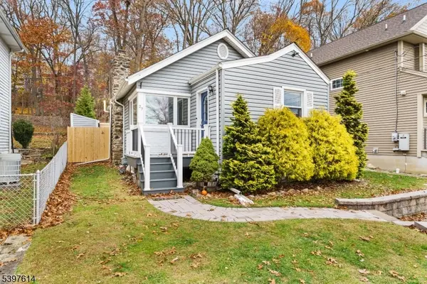 27 Shawnee Trail, Denville Twp., NJ 07834