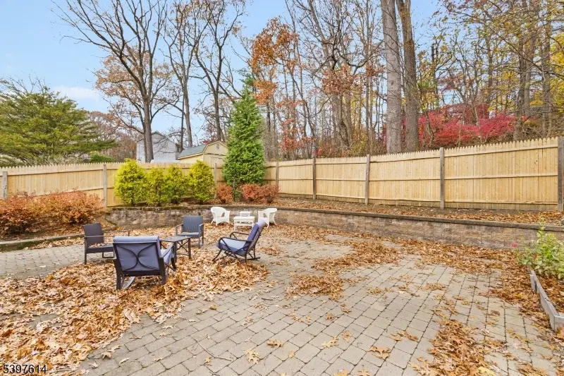 27 Shawnee Trail, Denville, NJ 07834 - Image #2