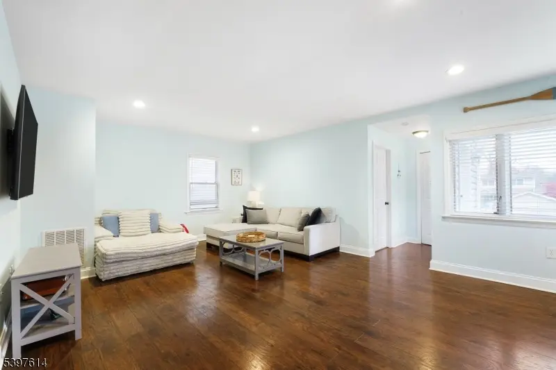 27 Shawnee Trail, Denville, NJ 07834 - Image #3