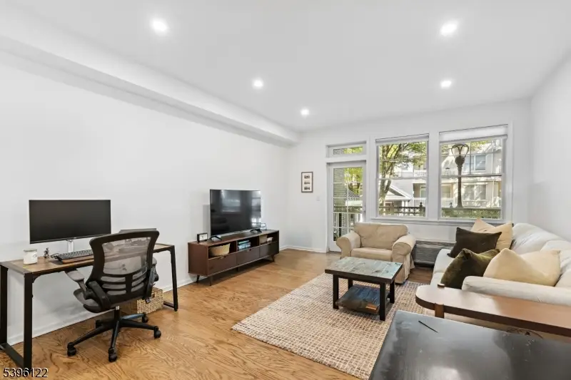 4 Constellation Pl 101 #101, Jersey City, NJ 07305 - #3