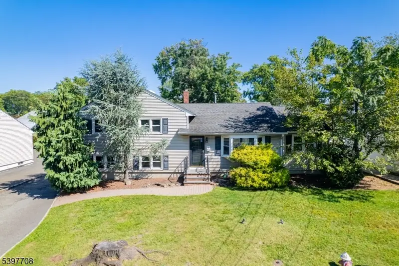 30 Brant Ave, Clark, NJ 07066 - Image #3