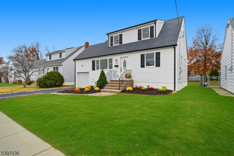 2535 Standish Ave, Union, NJ 07083 - Image #1