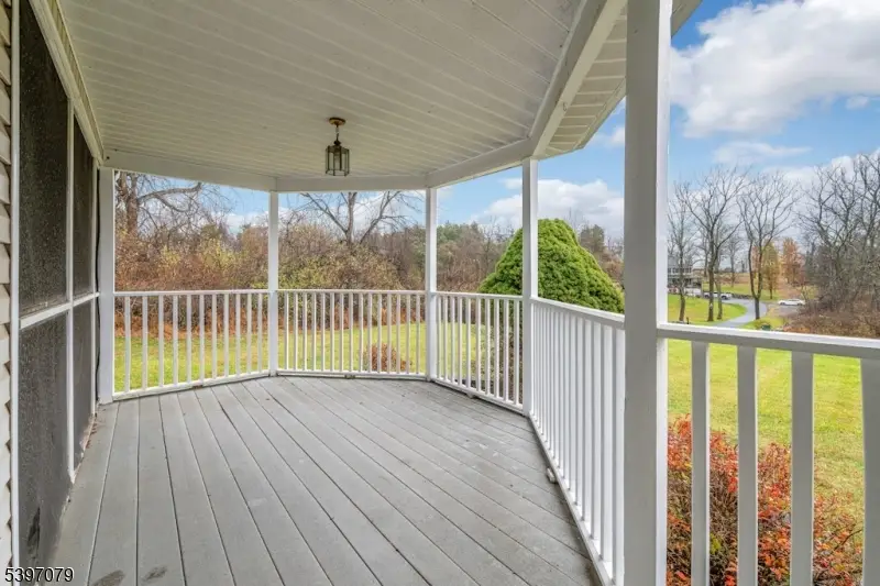 8 Woodruff Way, Knowlton, NJ 07832 - Image #2