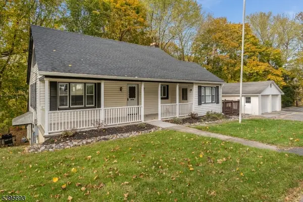 324 Tunnel Rd, Bethlehem Twp., NJ 08802