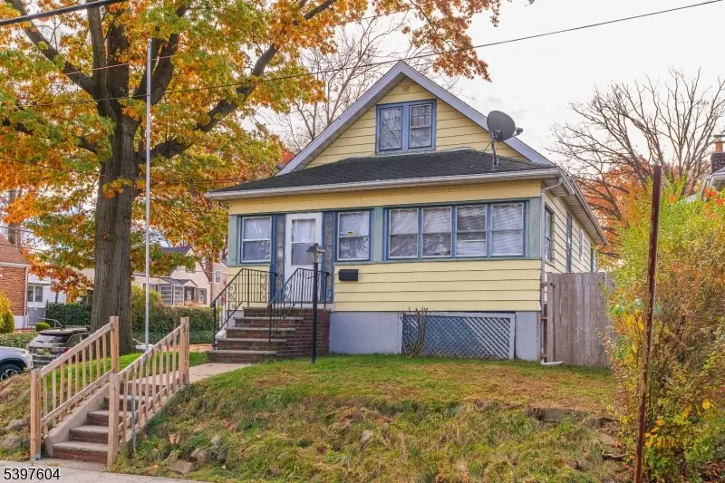 140 W Lincoln Ave, Roselle Park, NJ 07204 - Image #2