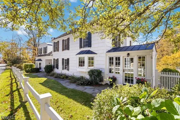 52 Schoolhouse Ln, Morris Twp., NJ 07960