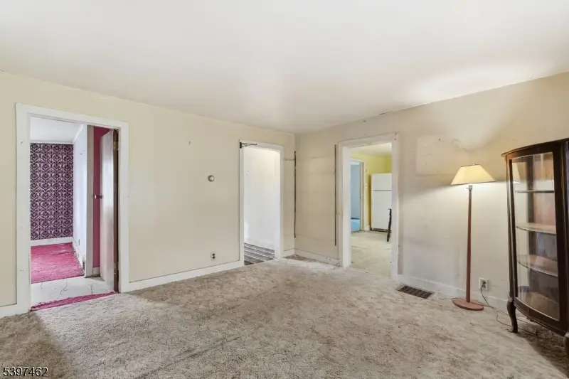 4 Woodlawn Ave, Frankford, NJ 07826 - Image #3