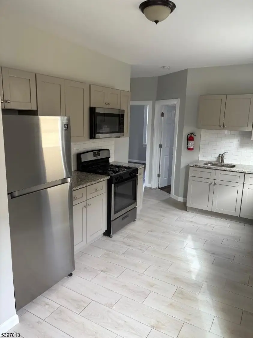 134 Knapp Ave, Clifton, NJ 07011 - Image #2