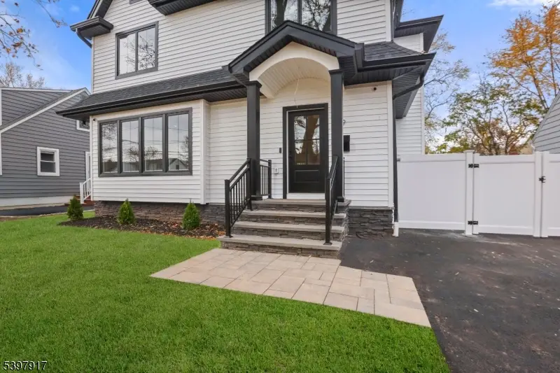 29 Alice Ln, Clark, NJ 07066 - Image #3