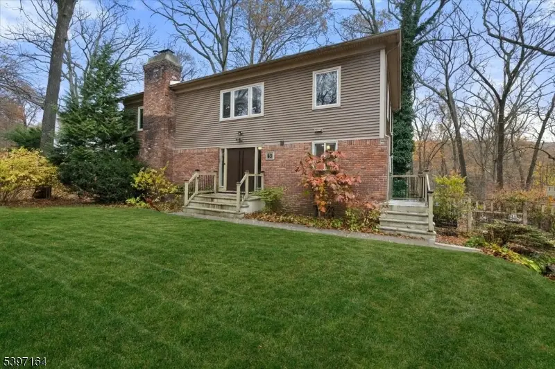 53 Pequot Rd, Ringwood, NJ 07456 - Image #1