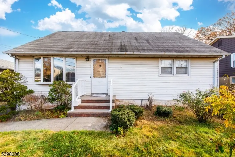 33 Graydon Ter, Clifton, NJ 07013 - Image #3