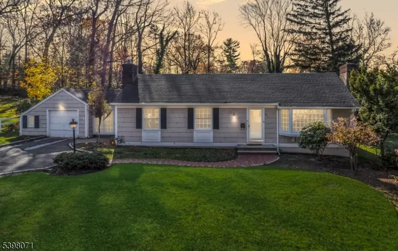 90 Jacobus Ave, Little Falls, NJ 07424 - Image #1