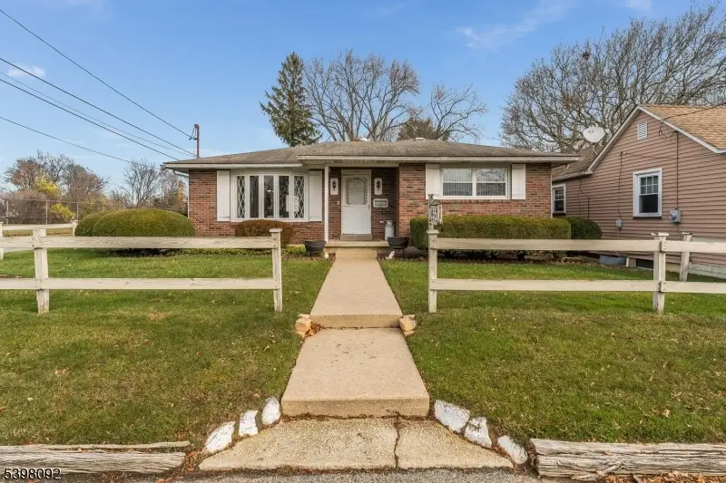 1035 Grand St, Phillipsburg, NJ 08865 - Image #2