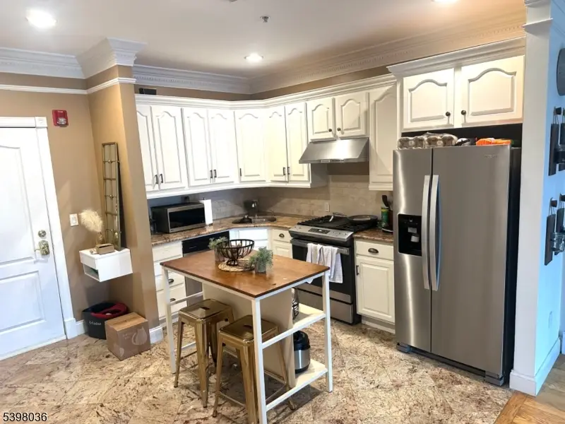 411-419 Chestnut St #2D, Newark, NJ 07105 - Image #2