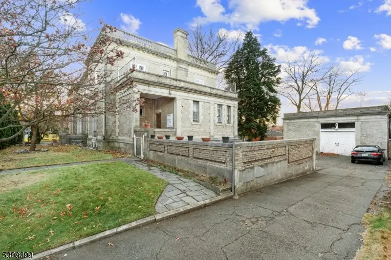 229 Ballantine Pkwy, Newark, NJ 07104 - #2