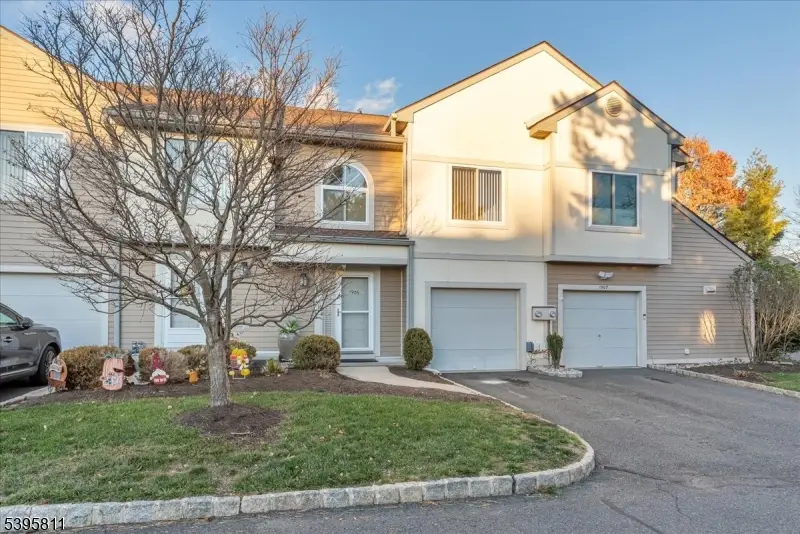 1906 Park Pl, Springfield, NJ 07081 - Image #3