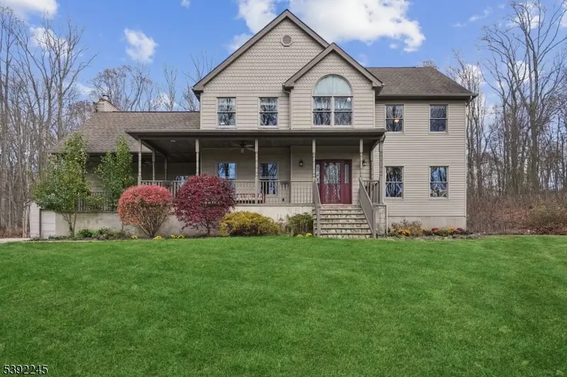 2 Country Ln, Lebanon Township, NJ 08826 - Image #1