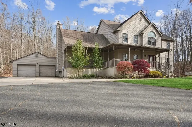 2 Country Ln, Lebanon Township, NJ 08826 - Image #3