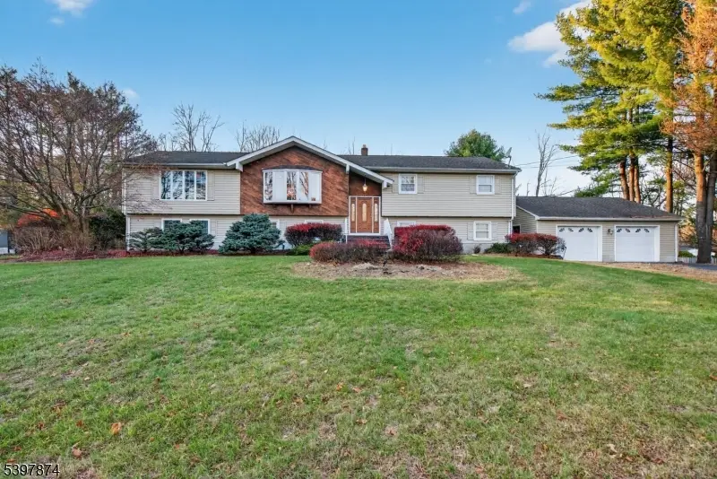 28 Deerfield Drive, Hardyston, NJ 07416 - Image #1