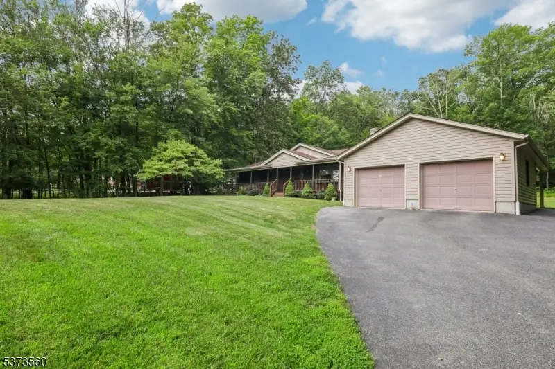 179 Mudtown Rd, Wantage, NJ 07461 - Image #2