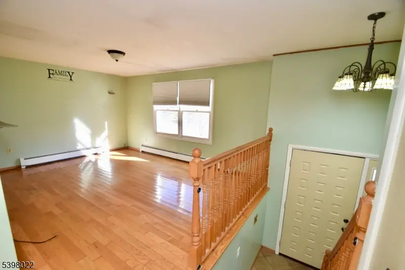 54 Shadyside Rd, West Milford, NJ 07421 - Image #3