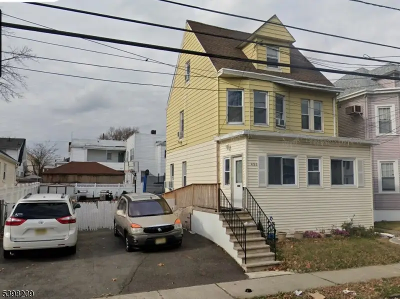 456 E 35th St, Paterson, NJ 07504 - Image #1