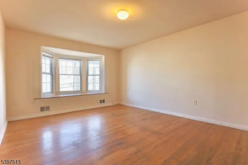 306 Marshall St, Elizabethport, NJ 07206 - Image #2