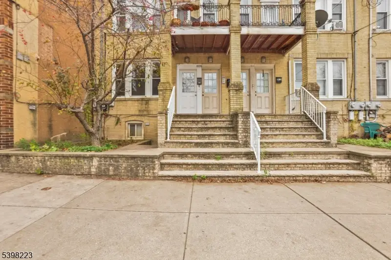 426 Kennedy Blvd, Bayonne, NJ 07002 - Image #1